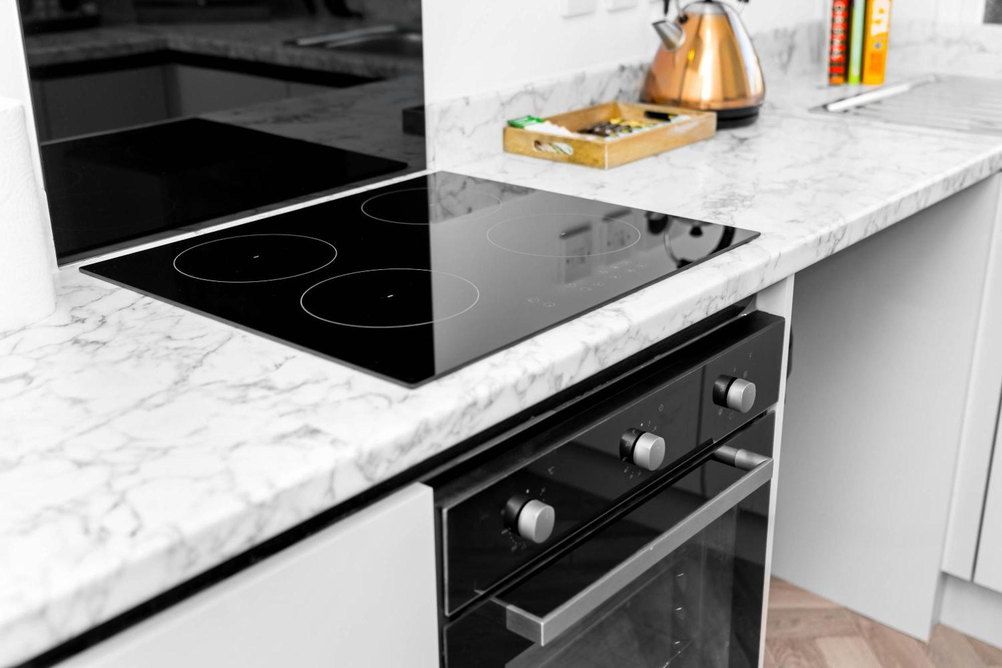 Large Modern Apartment - High-Speed Wifi - Netflix - Street Parking 3Br Birmingham Luaran gambar